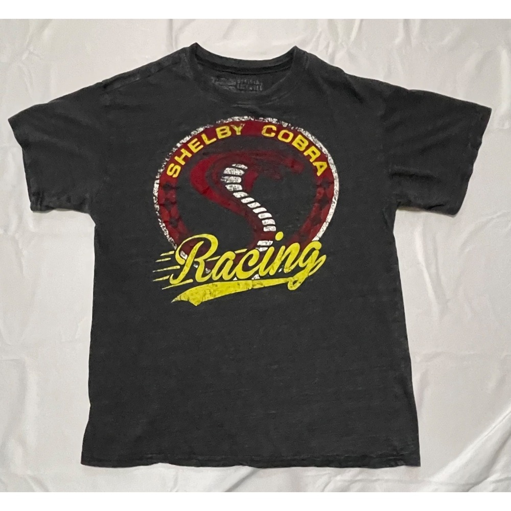 Ford Men's Mustang Shelby Cobra Racing Muscle Car Felt  T-Shirt Size Medium